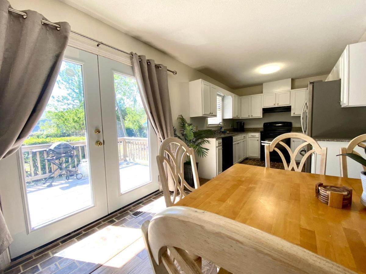 Cozy Three Bedroom House With Fireplace Wilmington  Kültér fotó